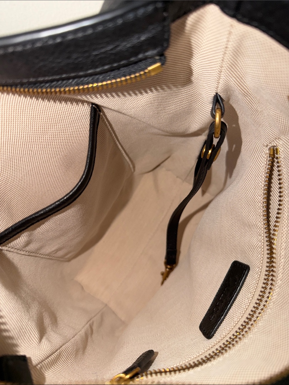 Quince Italian Leather Bucket Crossbody - Picture 9 of 9